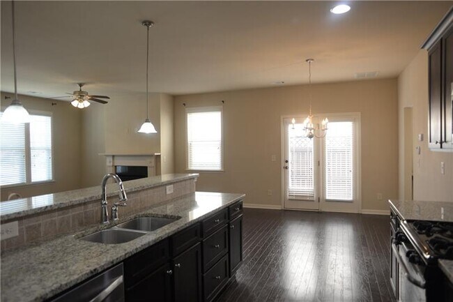 Photo - 776 Village Field Ct NW
