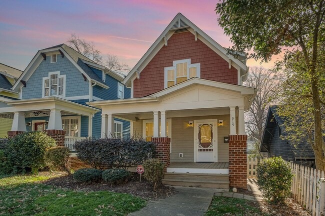 Photo - AVAILABLE TO SHOW!