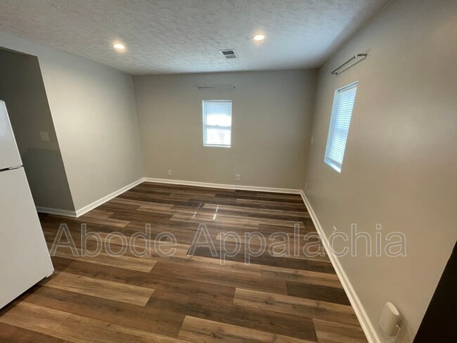 Photo - 1231 Collins Hwy