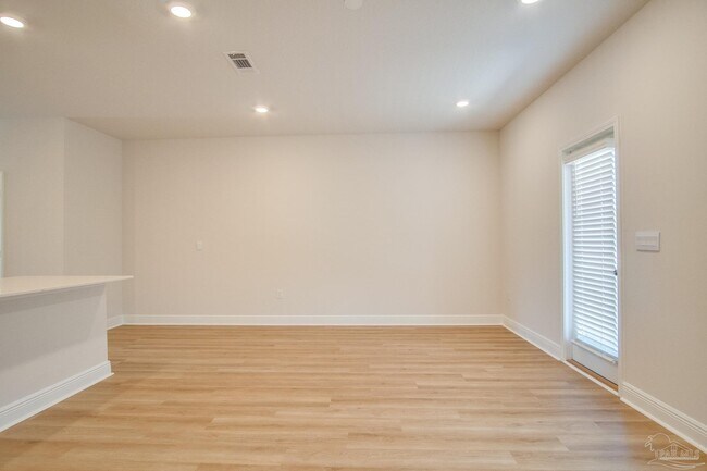 Photo - 2495 Cliff Hollow Cir