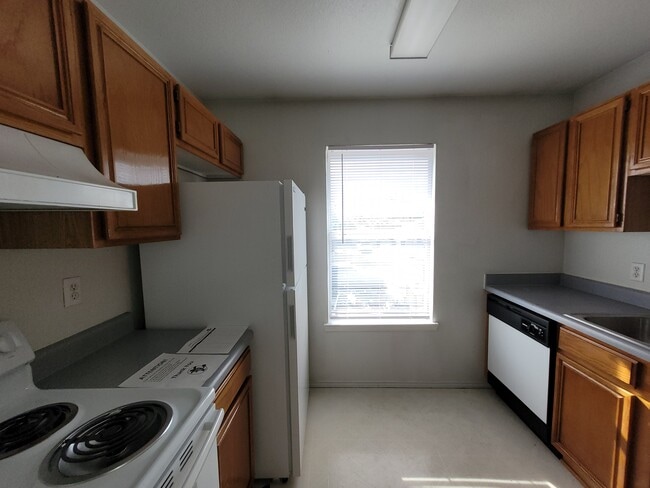 Photo - 1706 Windward Dr