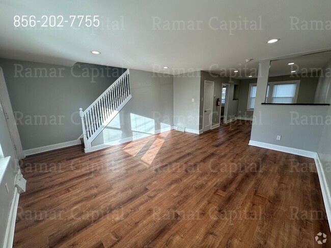 Building Photo - East Camden Spacious 3 bedroom Home - Show...