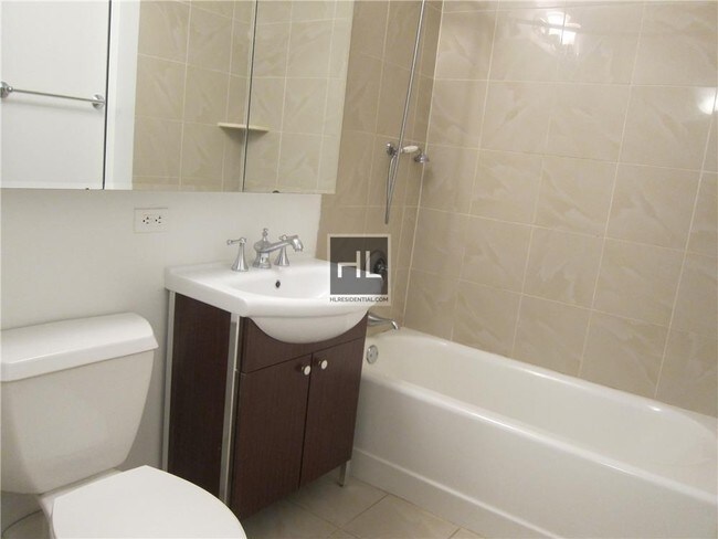 Photo - LUXURY 2 BR/FLEX 3 BR - FiDi Unit SRF3G