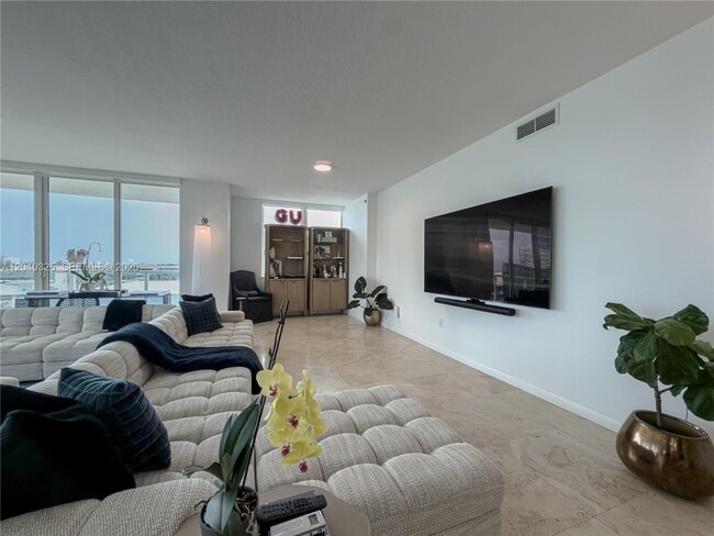 Photo - 1819 SE 17th St Unit 711