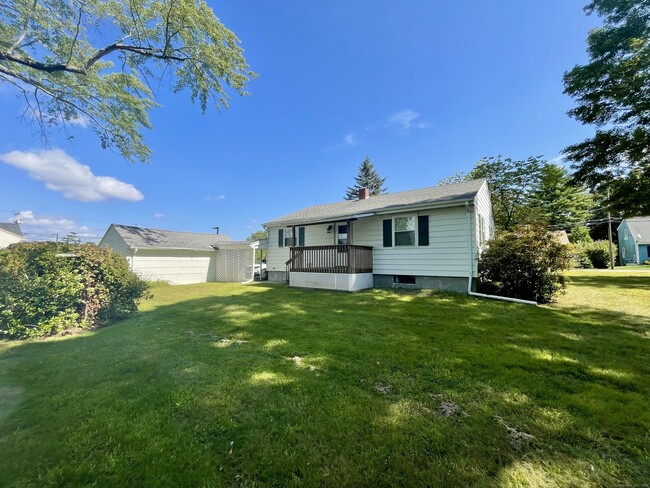 Photo - 15 Proulx St