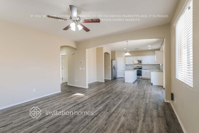 Photo - 17420 W Washington St