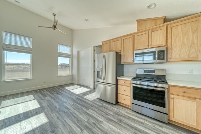 Building Photo - D60 Unit B