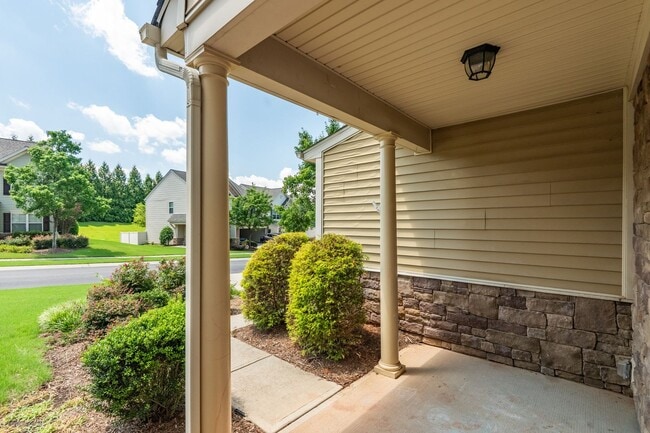 Photo - Gorgeous 3 Bedroom townhome in Brier Village near RTP!