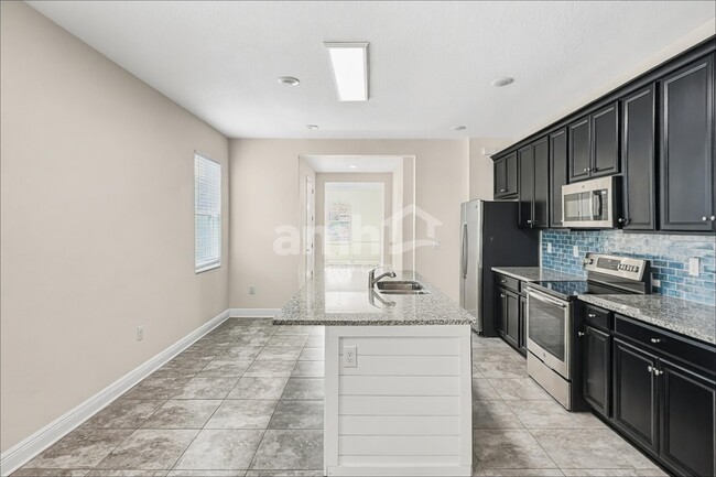 Photo - 8630 Firefly Pl