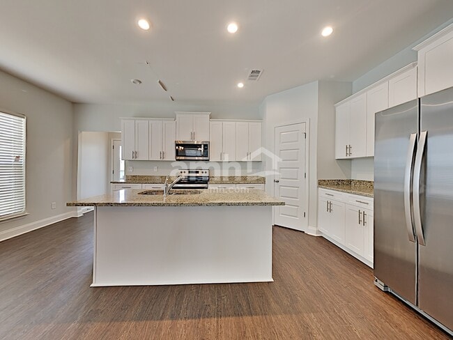 Photo - 5512 Central Grove Sq