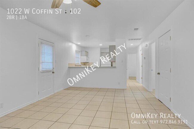 Photo - 1022 W Coffin St Unit 102