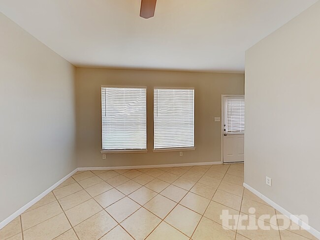 Photo - 21147 Sprouse Cir