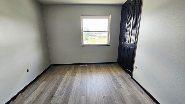 Sunset Blvd Apartments