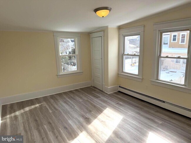 Photo - 21 Michigan Ave