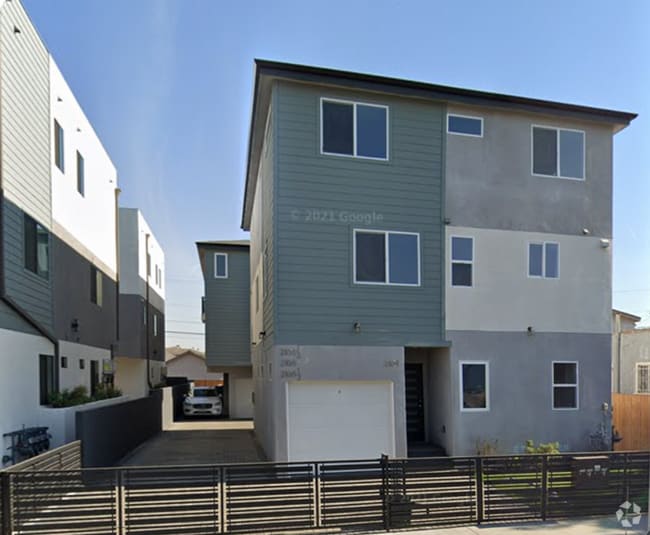 Building Photo - 2104 Hauser Blvd Rental