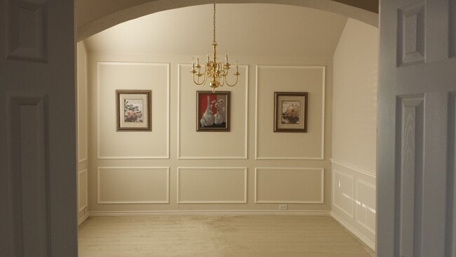 Formal dining or living area up front - 7805 Brook Meadow ln House