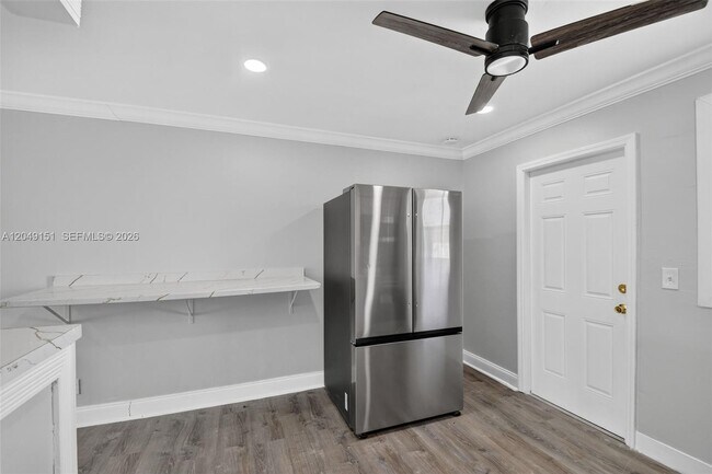 Photo - 824 Bayberry Dr Unit Front
