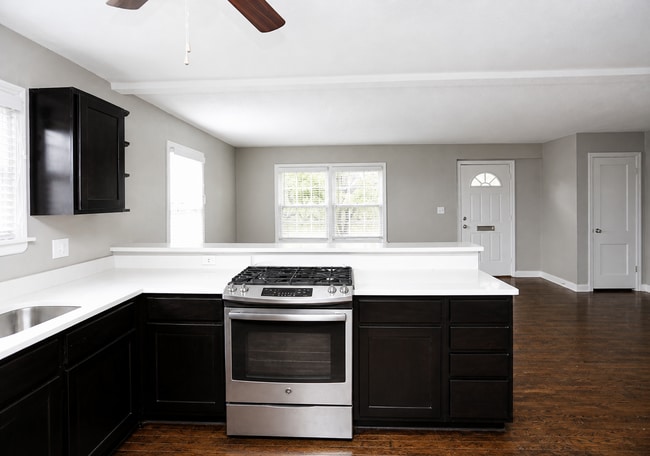 Warwick Court Townhomes