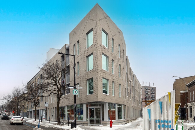 Photo - 4777 Rue Saint-Denis Unit 204