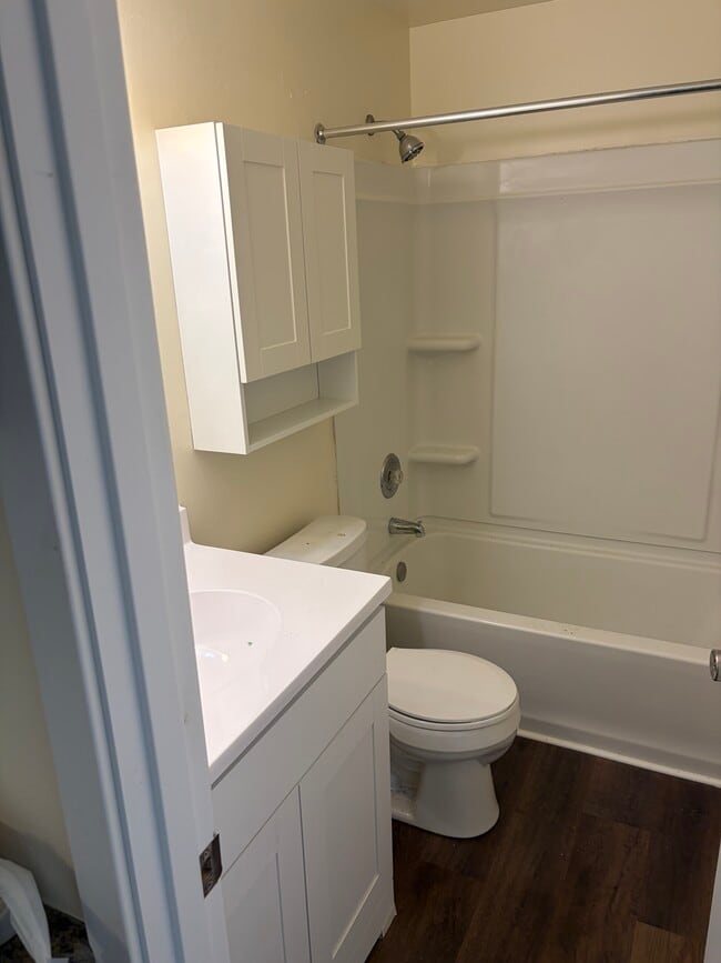 Photo - 1055 Bader St Unit 1