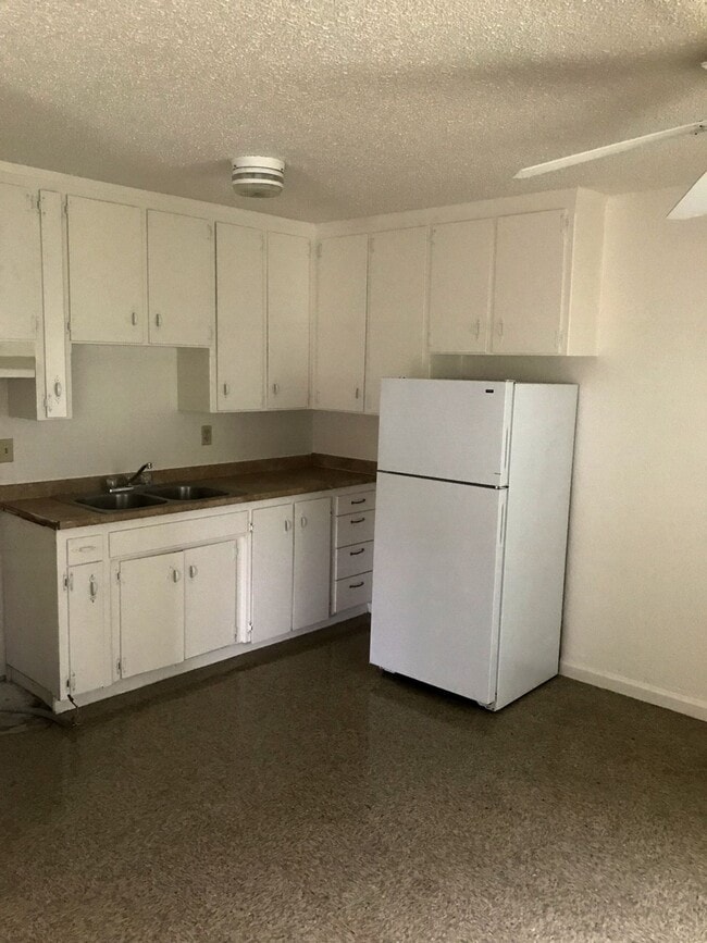 Photo - 2 bedroom 1 bathroom unit Unit 222-C