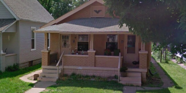 2142-2144 Garfield Drive - 2142-2144 Garfield Drive