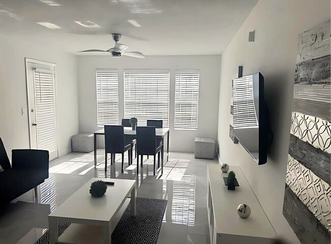 Photo - 11508 Westwood Blvd