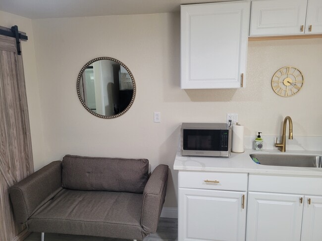 Photo - 325 Wilson Ave Unidad 325 wilson