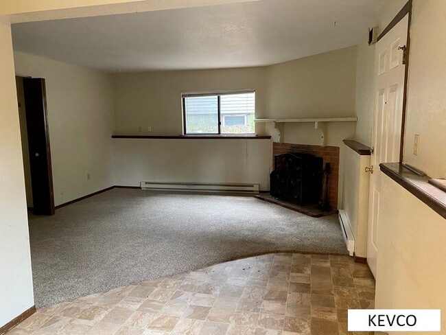 Photo - 622 Endicott St