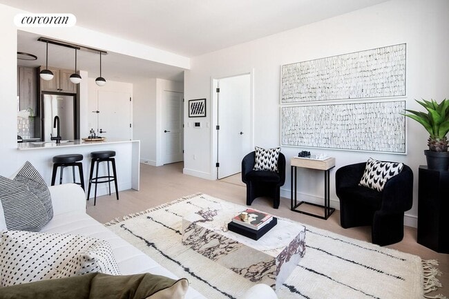 Building Photo - 36-20 Steinway St Rental