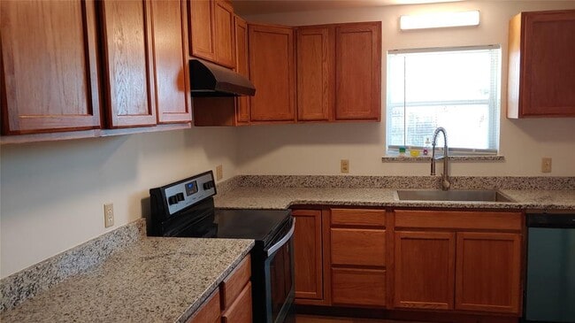 Photo - 7612 NW 30th St