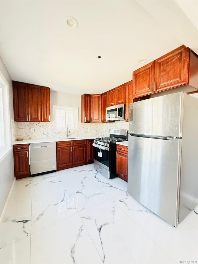 Photo - 139-22 Lakewood Ave Unit 1F