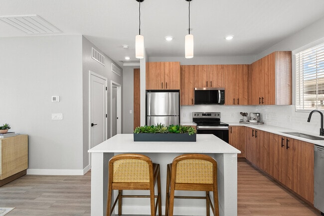 Building Photo - Verge Rental