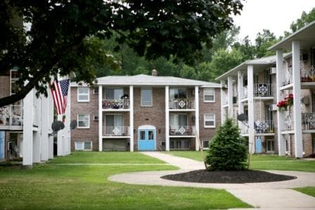 Embassy Apartments - Crestmount Apartments