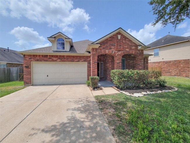 Building Photo - 17207 Mossbriar Ln