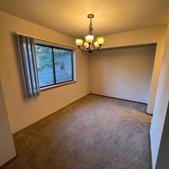 Photo - 7573 W Pine St Unidad 2