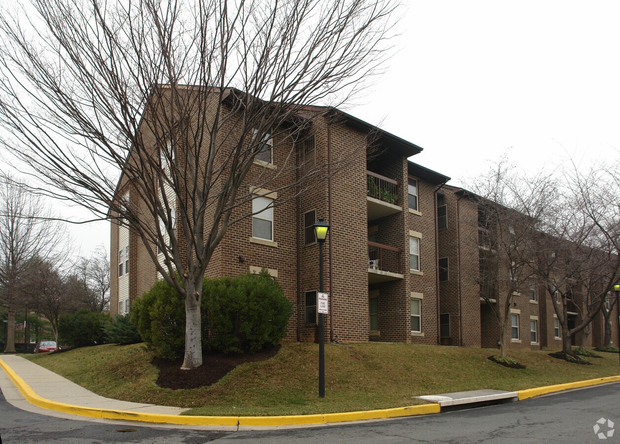 Photo - Summer Ridge Condominiums