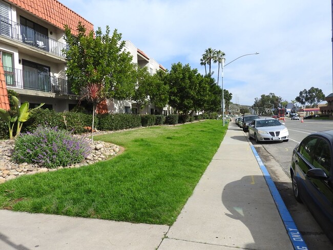 CENTRALLY LOCATED 1 BR CONDO - CENTRALLY LOCATED 1 BR CONDO