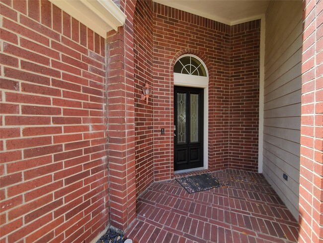 Photo - 2502 Suncreek Ln