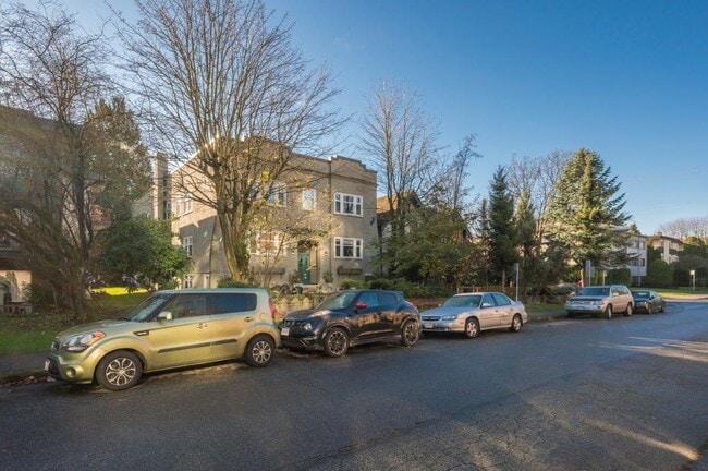 Photo - 1086 W 10th Ave Unité 14