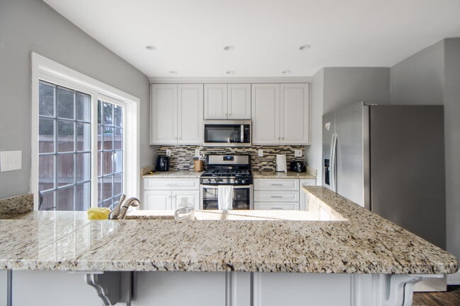 Photo - 6106 Maylane Dr