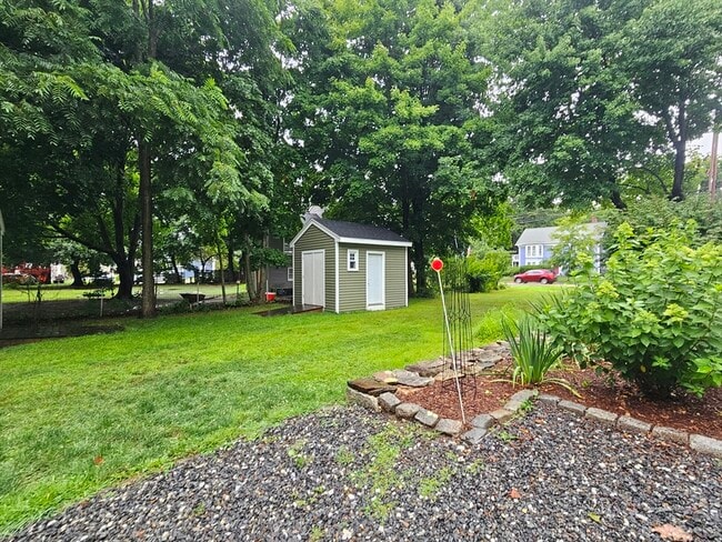 Photo - 141 Main St
