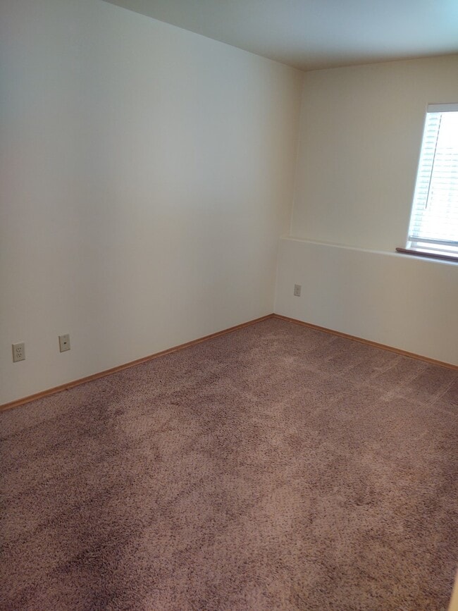 Photo - 811 W 3rd St