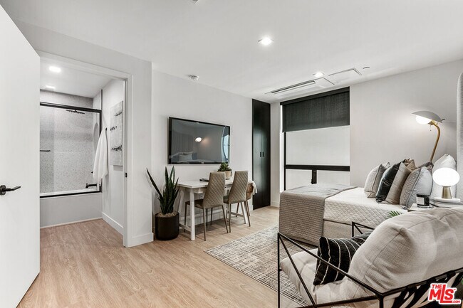 Photo - 3667 Keystone Av Unit 336