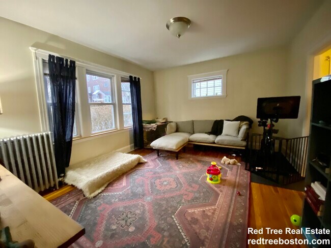 Photo - 20 Saint Peter St Unit 1