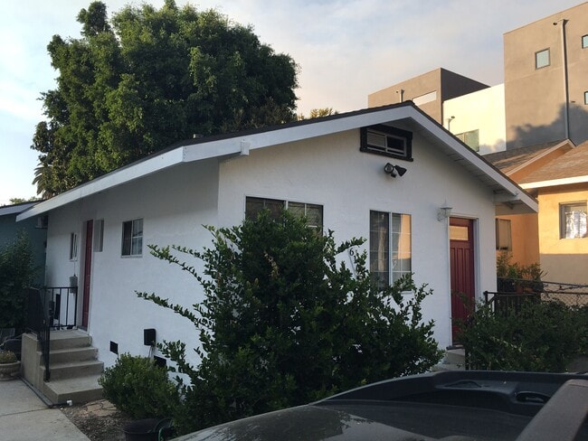 Building Photo - 6105 Monterey Rd Unit Front