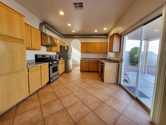 Photo - 1158 Founders Ct