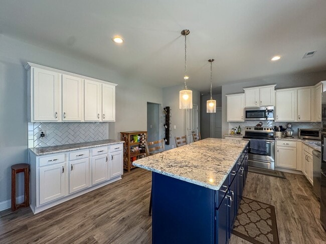 Photo - Spacious 4 Bed 3 Bed Home in Pine Forest School District
