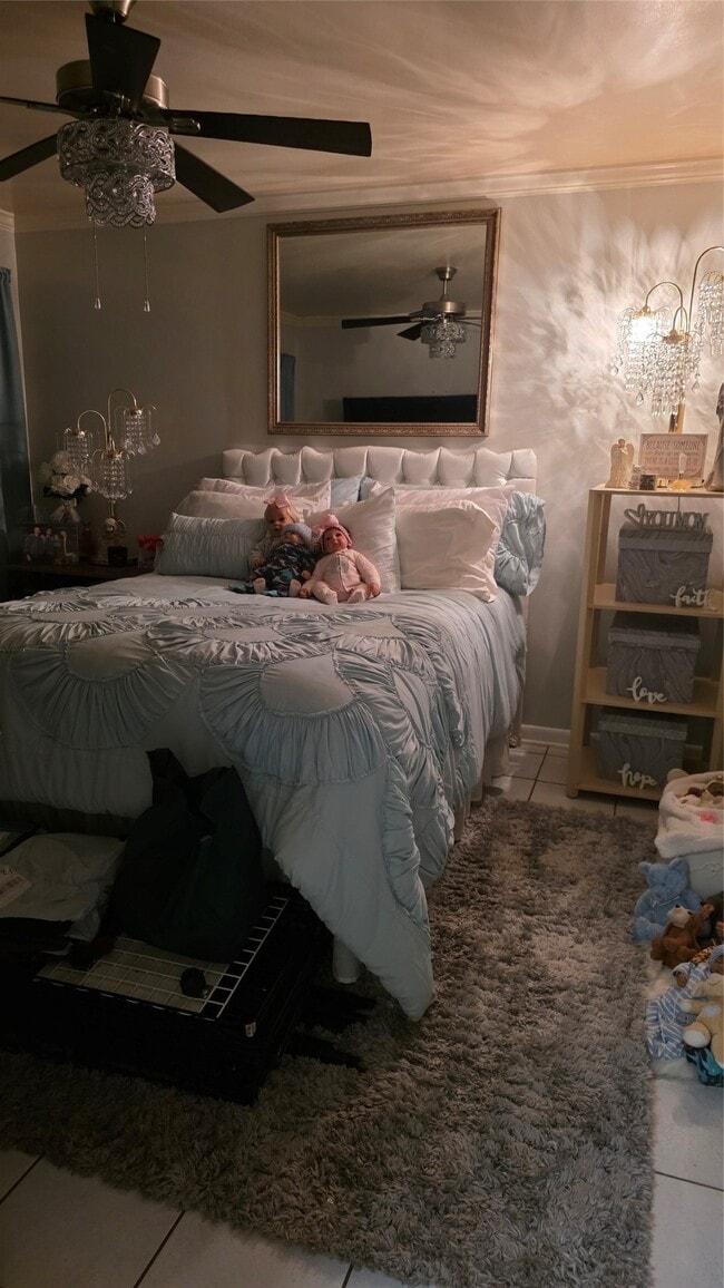 Photo - 5234 Mulford St