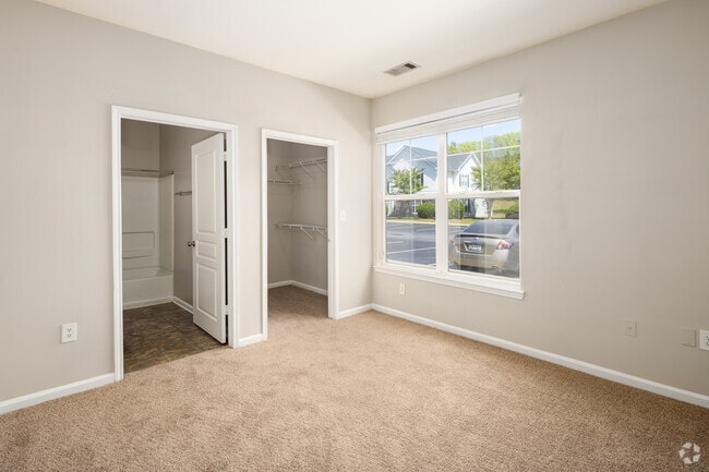 2BR, 2BA - 1,104SF - Primary Bedroom